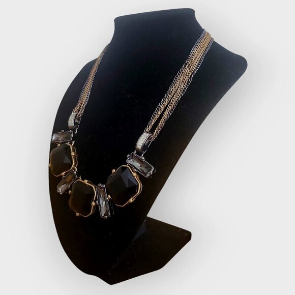 Kenneth Cole NY Back & Smokey Gray Fauceted Glass Triple Link Chain Necklace NWT - Picture 3 of 9